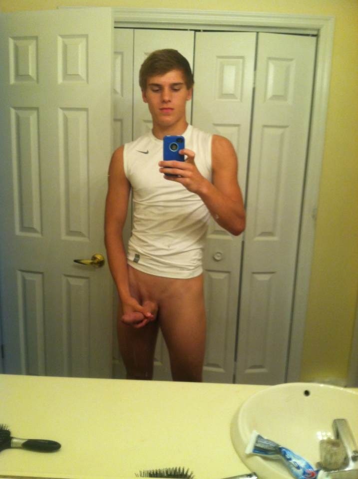 Twink Self Pics